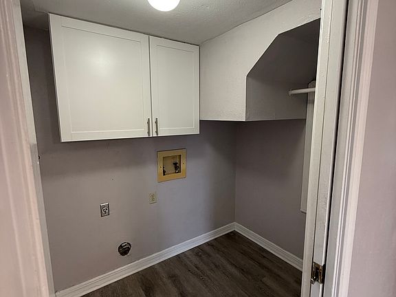Washer And dryer hookups in laundry room