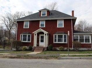 3 Mount Vernon St, Reading, MA 01867