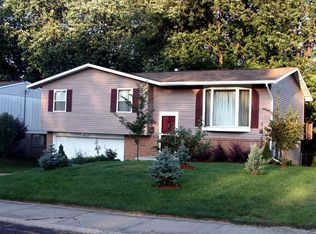 5713 N Keenland Ave, Peoria, IL