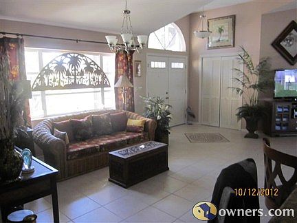 FRONT ENTRY & DINING/SITTING AREA