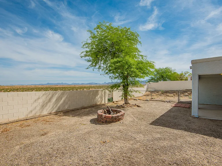 2195 E Emerald River Way — Photo 40