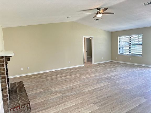 4th image of 12179 Sage Ave