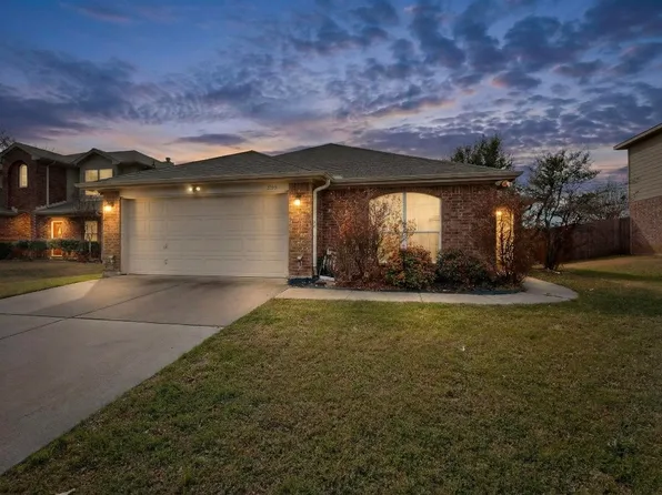 1220 Jackson Dr, Crowley, TX 76036
