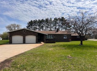 400 9th St NE, Staples, MN 56479