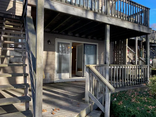 817 Old Strawberry Hill Rd #5A, Hyannis, MA 02601