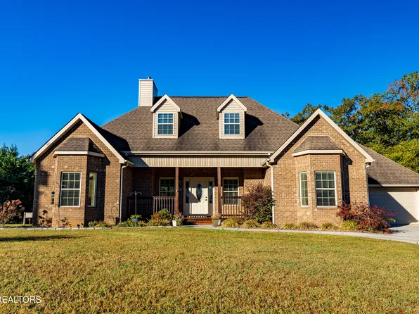 1322 Snappwood Dr, Sevierville, TN 37862