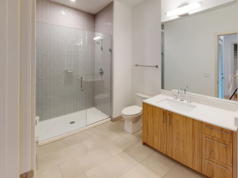 101 N Meridian — Photo 114