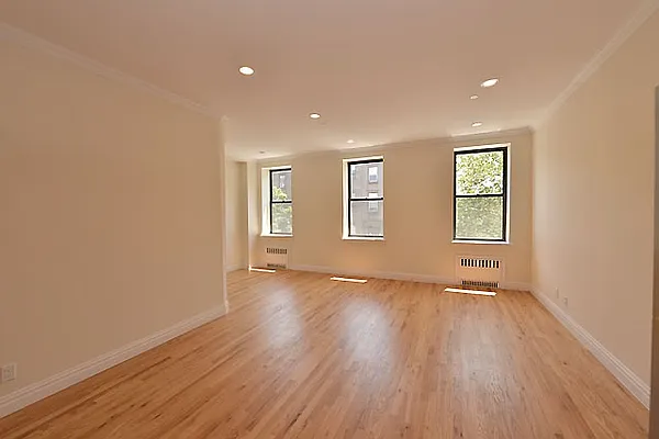 Sold by Nest Seekers International | media 13