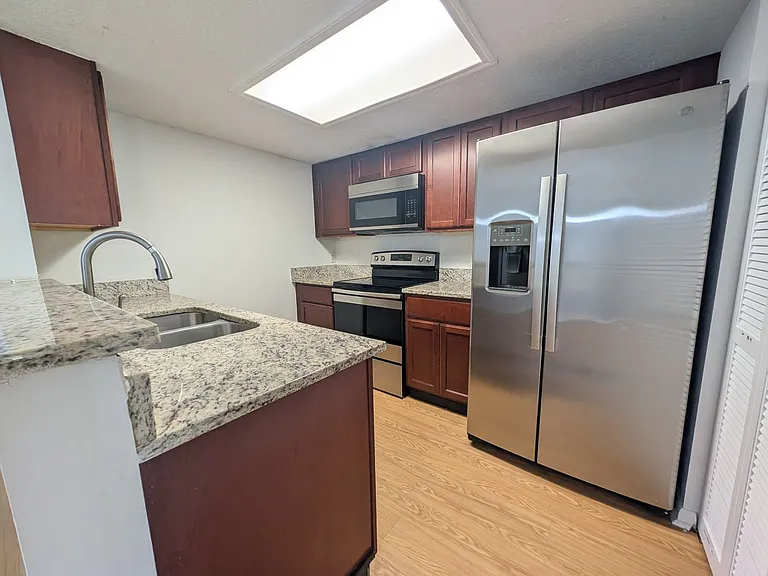 5614 Colony Pine Cir N — Photo 4