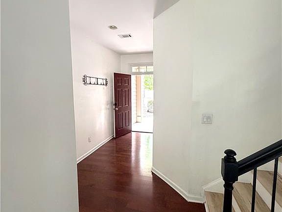4th image of 2160 Crestridge Trl NE