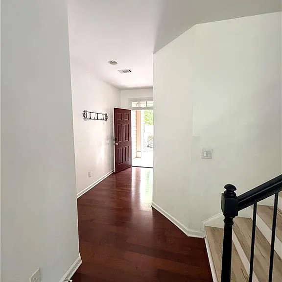 2160 Crestridge Trl NE — Photo 4