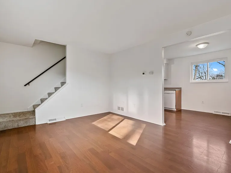 Baldwin Cathell Townhouses — Photo 4