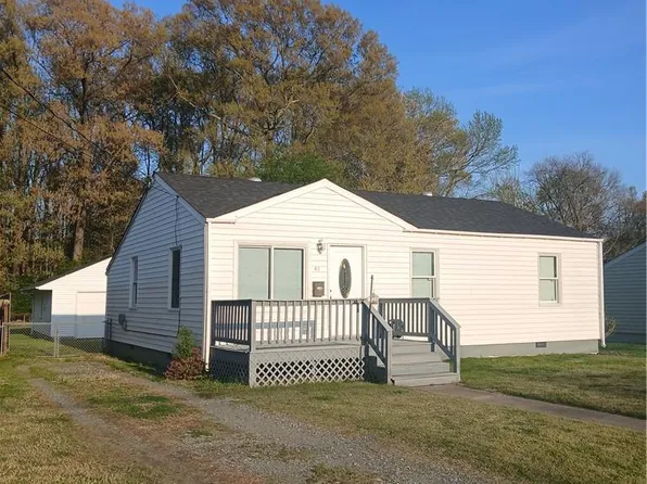 47 Wellington Dr, Hampton, VA 23666