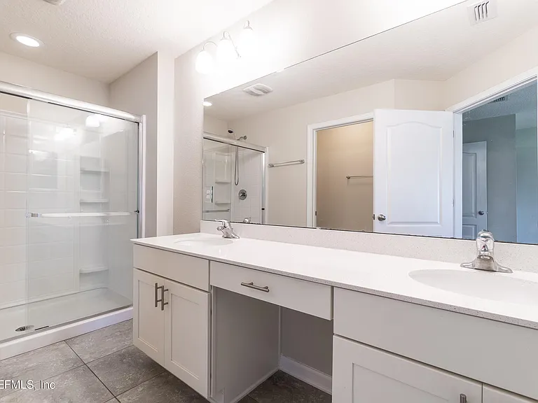 146 Castro Ct — Photo 14