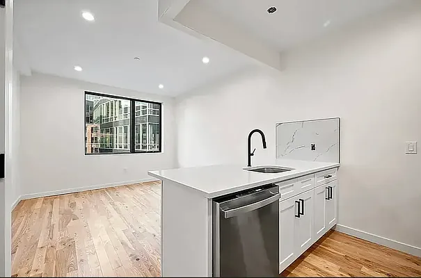 Rented by Living New York | media 3