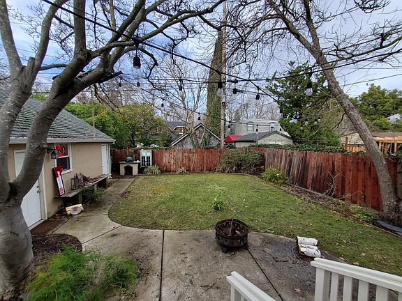 4th image of 616 San Antonio Way