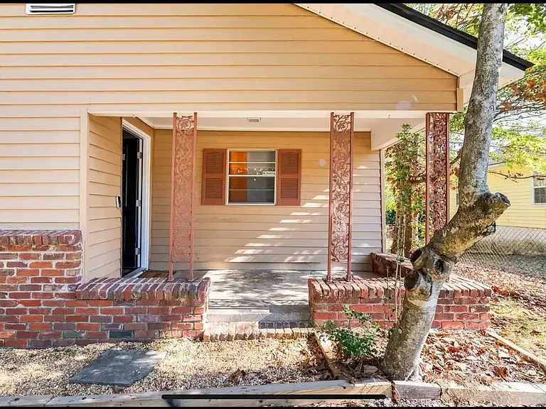 7738 Fortson Rd — Photo 2