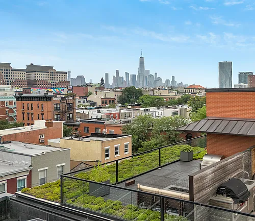 306 Park Ave #PENTHOUSE Photo 1