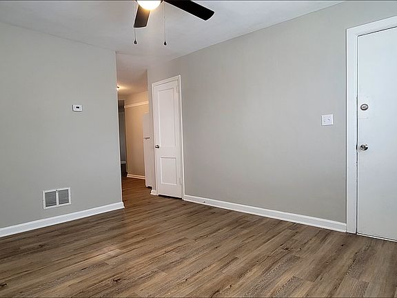 2nd image of 231 E Xenia Dr APT D