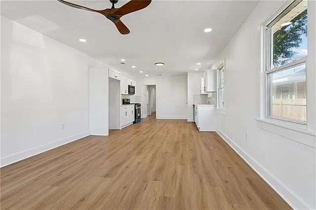 2213 James St — Photo 4