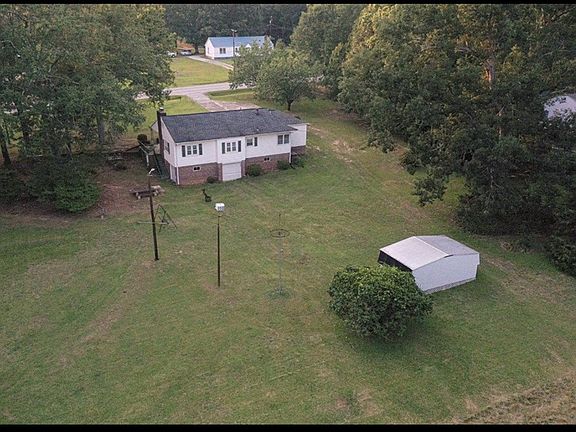 5th image of 334 E Main St