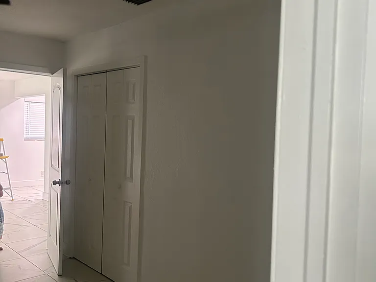 154 NW 14th Way #A — Photo 5