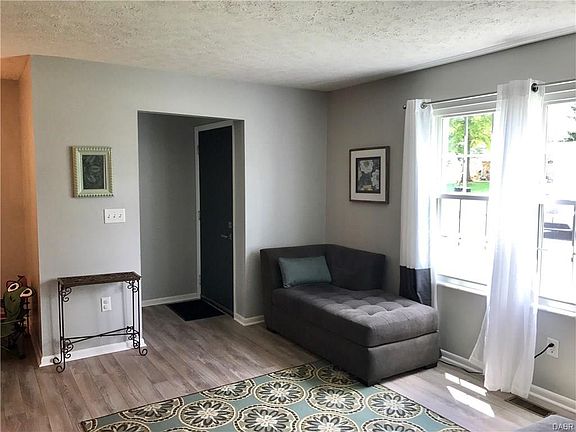 4th image of 1406 Parkman Pl