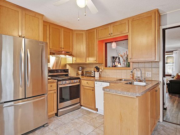 4th image of 4550 Camden Ave N