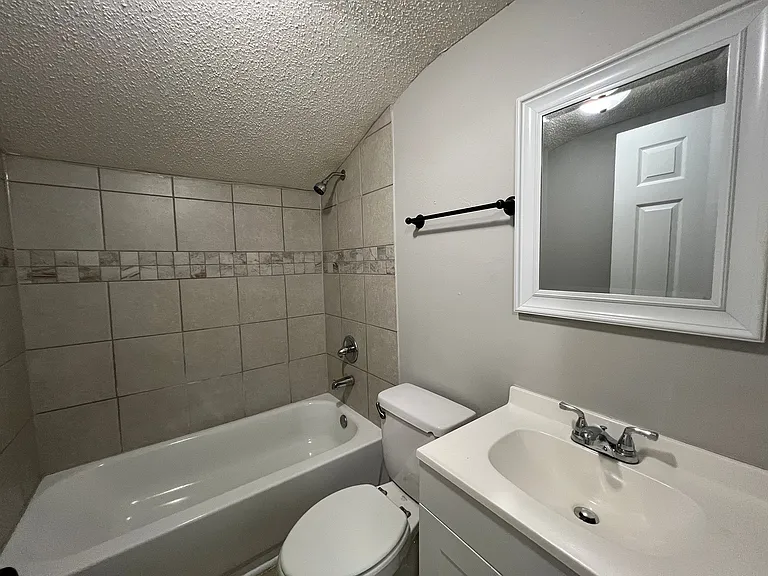 972 S Whitehaven Park Cir — Photo 7