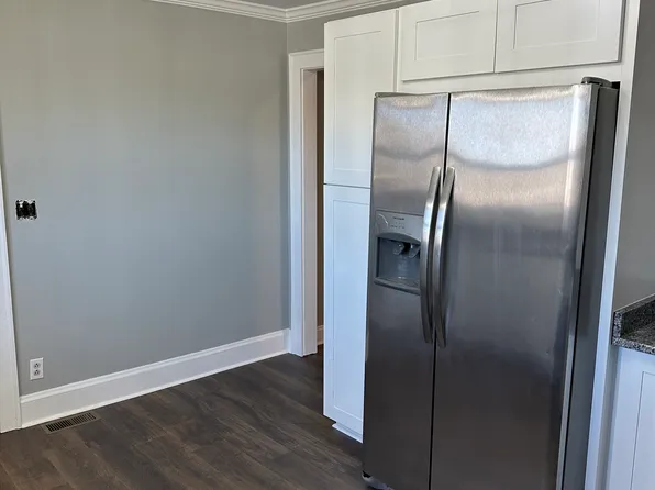 743 Gilliam St SW, Abingdon, VA 24210