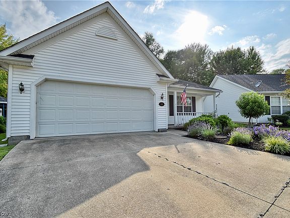 2nd image of 113 Lavender Ln #17
