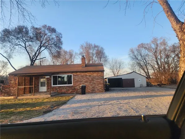 9608 NE 34th St, Kansas City, MO 64161