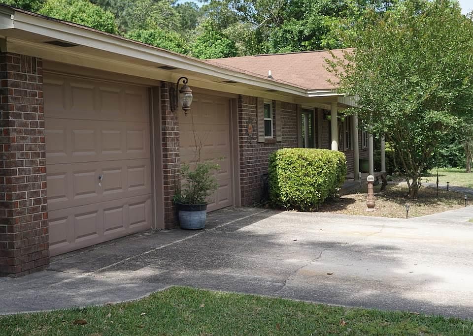 1st image of 1217 Chisholm Trl