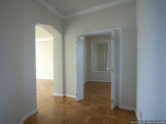 Hall Way to Dining Room