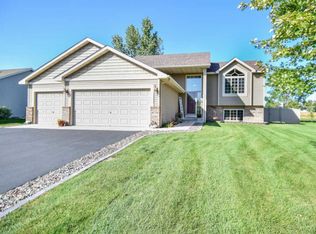 9776 44th St NE, Saint Michael, MN 55376