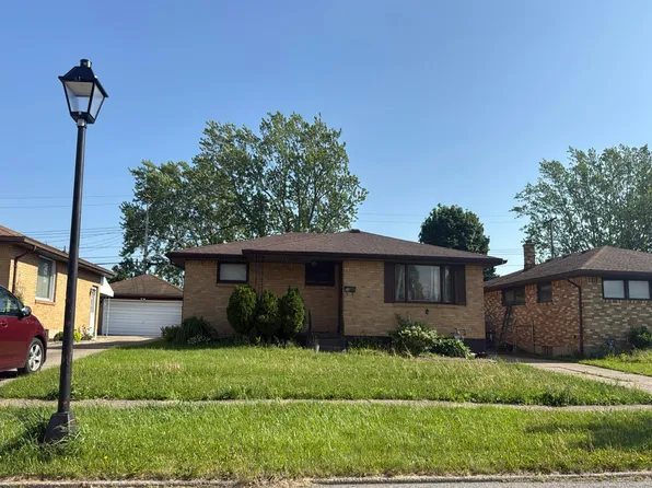 189 Diane Dr, Cheektowaga, NY 14225