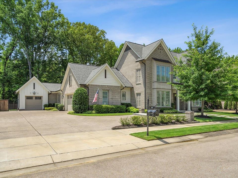 1st image of 523 Lambs Brook Ln
