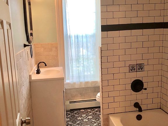 2nd image of 77 Liberty St #1
