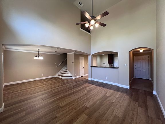 2nd image of 1166 Landon Ln