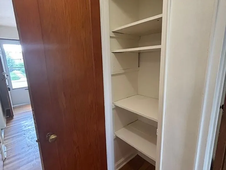 PM 108 - 1841 Crook — Photo 10