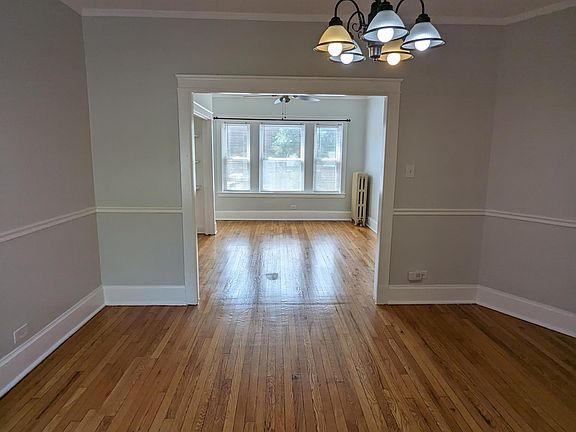 2nd image of 1746 W Lawrence Ave #2E