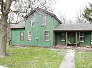 461 E Lake St, Woodstock, IL 60098