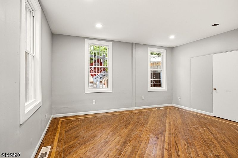 1st image of 65 Highland Ave