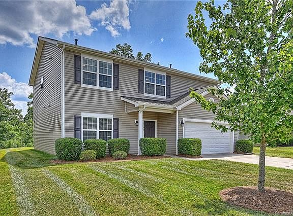 2nd image of 10196 Highland Creek Cir