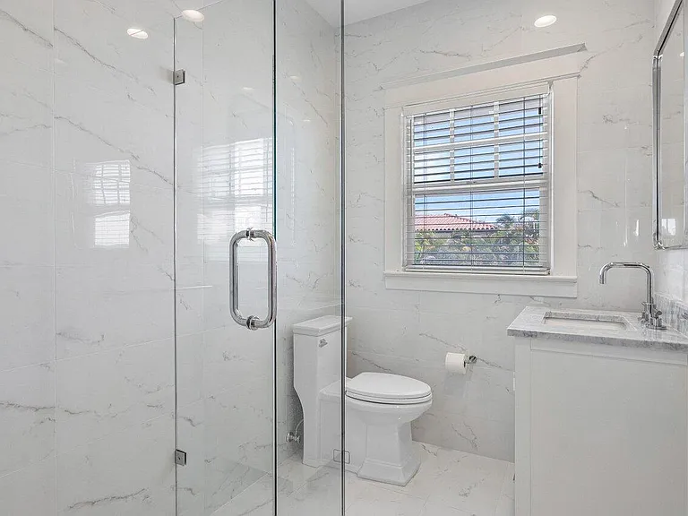 141 Chilean Ave — Photo 21
