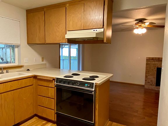 Cozy kitchen