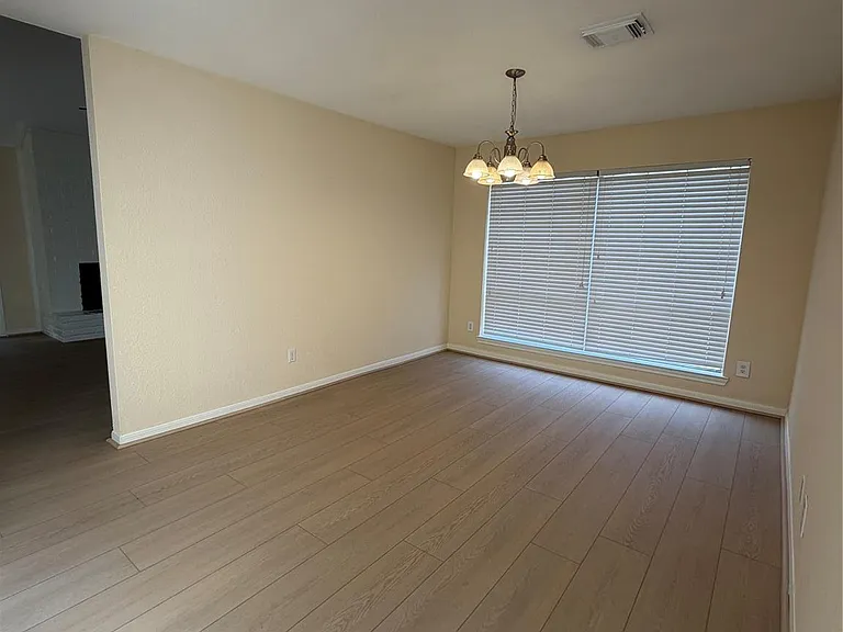 930 Mesa Terrace Dr — Photo 9