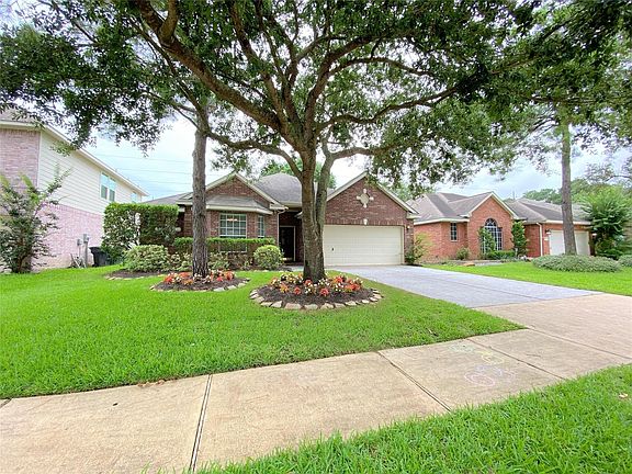 3rd image of 23755 River Place Dr