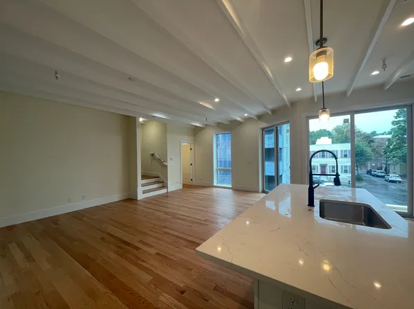 65 Cameron St, Brookline, MA