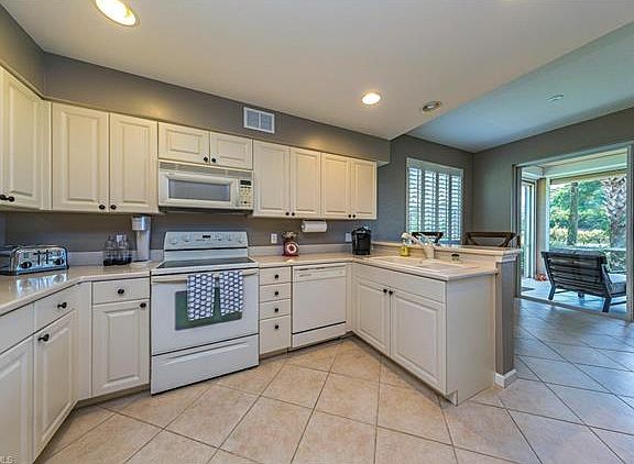 4th image of 9261 Palmetto Ridge Dr APT 101